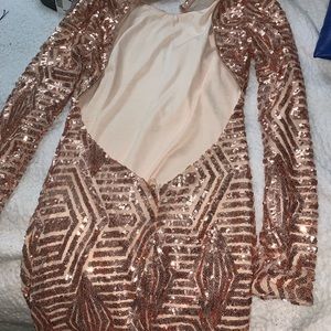 Long sleeve dress with back out